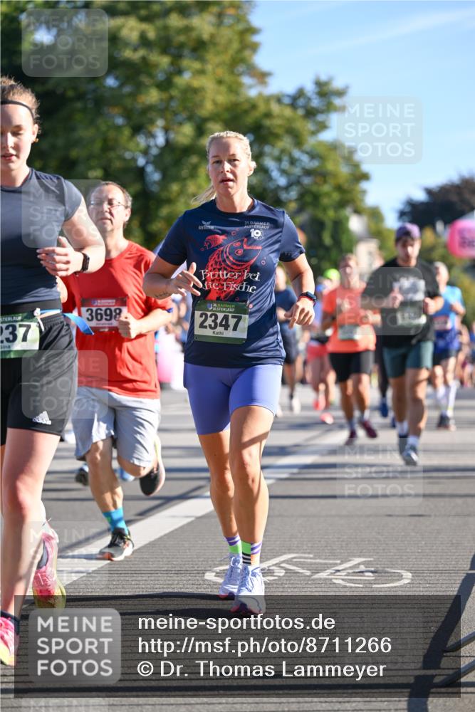 07.09.2025 - BARMER Alsterlauf Dr. Thomas Lammeyer http://msf.ph/oto/8711266 07.09.2025 09:38:50 Laufen 31, 10, 237, 3698, 36, 2347 meine-sportfotos.de
