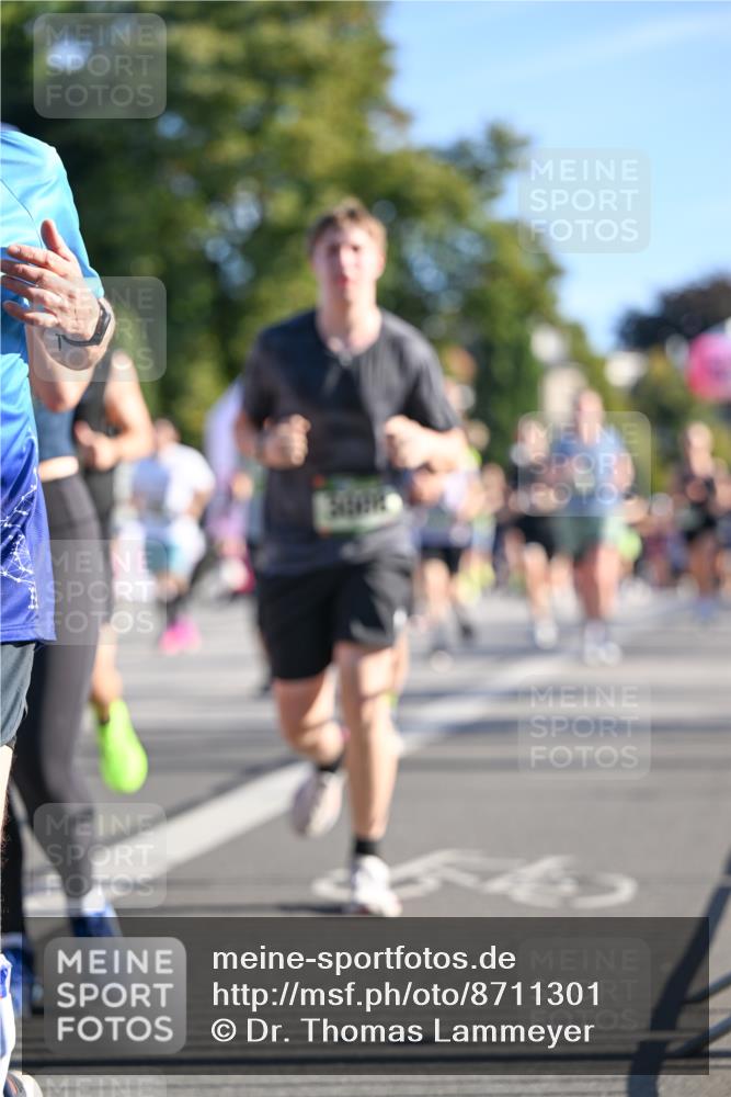 07.09.2025 - BARMER Alsterlauf Dr. Thomas Lammeyer http://msf.ph/oto/8711301 07.09.2025 09:38:55 Laufen  meine-sportfotos.de