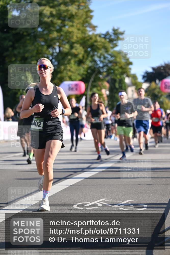 07.09.2025 - BARMER Alsterlauf Dr. Thomas Lammeyer http://msf.ph/oto/8711331 07.09.2025 09:39:01 Laufen 402 meine-sportfotos.de