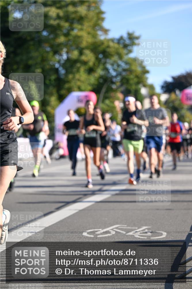 07.09.2025 - BARMER Alsterlauf Dr. Thomas Lammeyer http://msf.ph/oto/8711336 07.09.2025 09:39:02 Laufen  meine-sportfotos.de