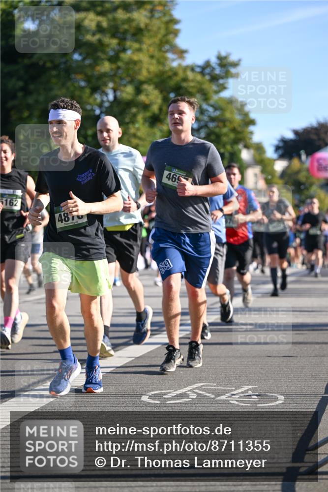 07.09.2025 - BARMER Alsterlauf Dr. Thomas Lammeyer http://msf.ph/oto/8711355 07.09.2025 09:39:05 Laufen 162, 487, 89, 469 meine-sportfotos.de