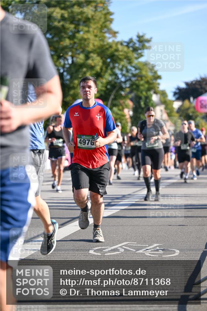 07.09.2025 - BARMER Alsterlauf Dr. Thomas Lammeyer http://msf.ph/oto/8711368 07.09.2025 09:39:07 Laufen 36, 4976 meine-sportfotos.de