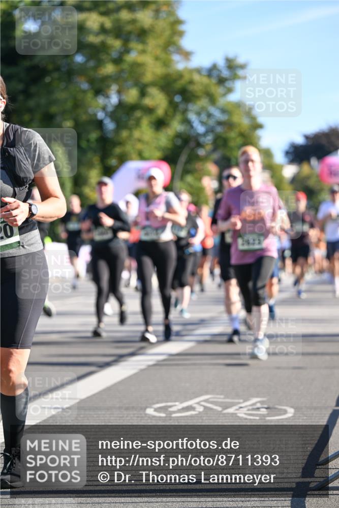 07.09.2025 - BARMER Alsterlauf Dr. Thomas Lammeyer http://msf.ph/oto/8711393 07.09.2025 09:39:11 Laufen 20 meine-sportfotos.de