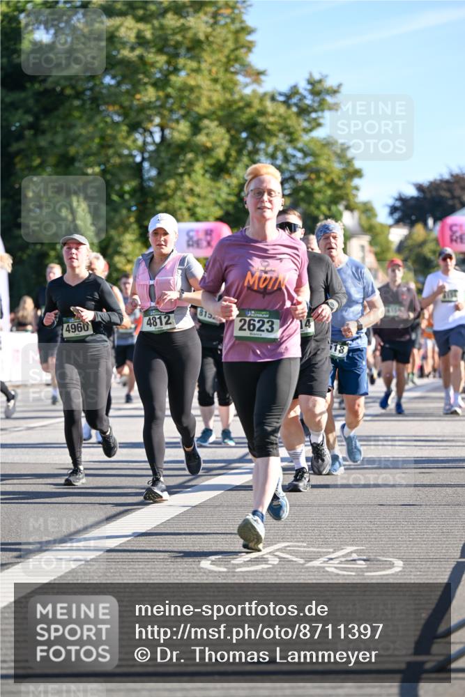 07.09.2025 - BARMER Alsterlauf Dr. Thomas Lammeyer http://msf.ph/oto/8711397 07.09.2025 09:39:11 Laufen 4960, 4812, 815, 2623 meine-sportfotos.de