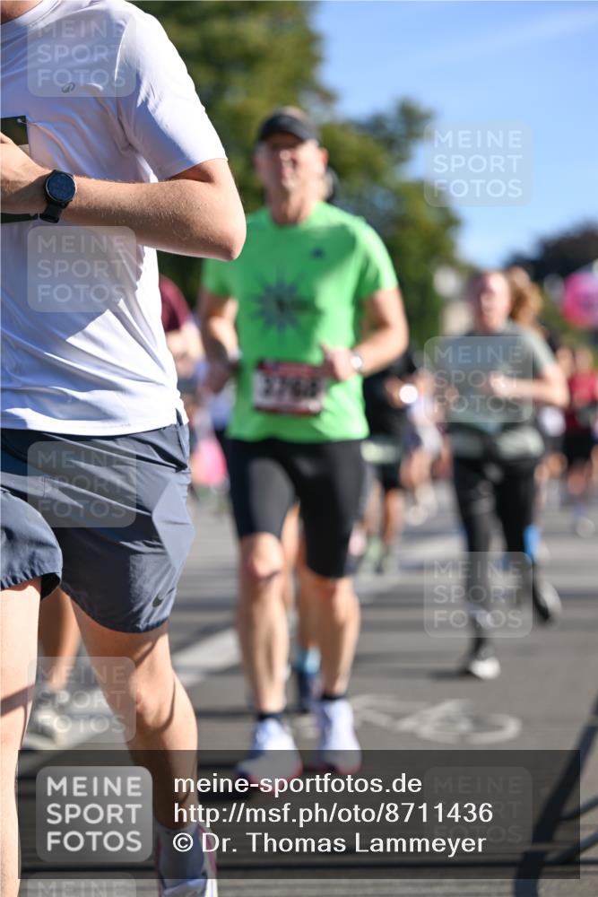 07.09.2025 - BARMER Alsterlauf Dr. Thomas Lammeyer http://msf.ph/oto/8711436 07.09.2025 09:39:17 Laufen 3768 meine-sportfotos.de