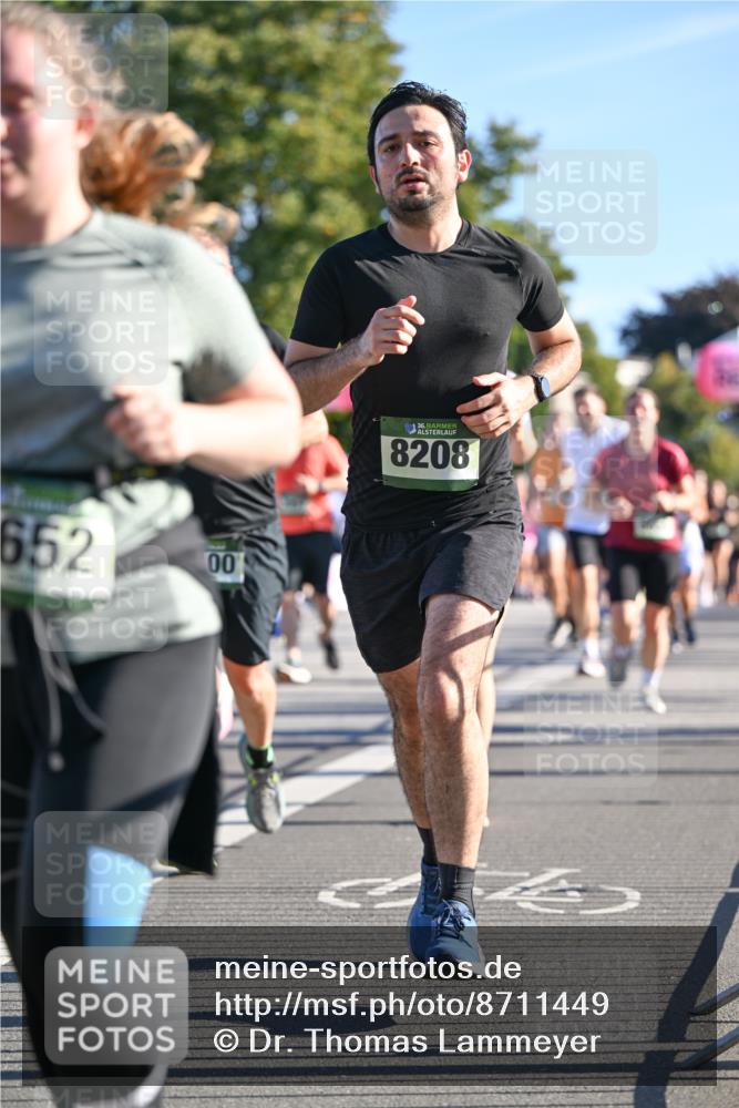 07.09.2025 - BARMER Alsterlauf Dr. Thomas Lammeyer http://msf.ph/oto/8711449 07.09.2025 09:39:20 Laufen 652, 00, 36, 8208 meine-sportfotos.de