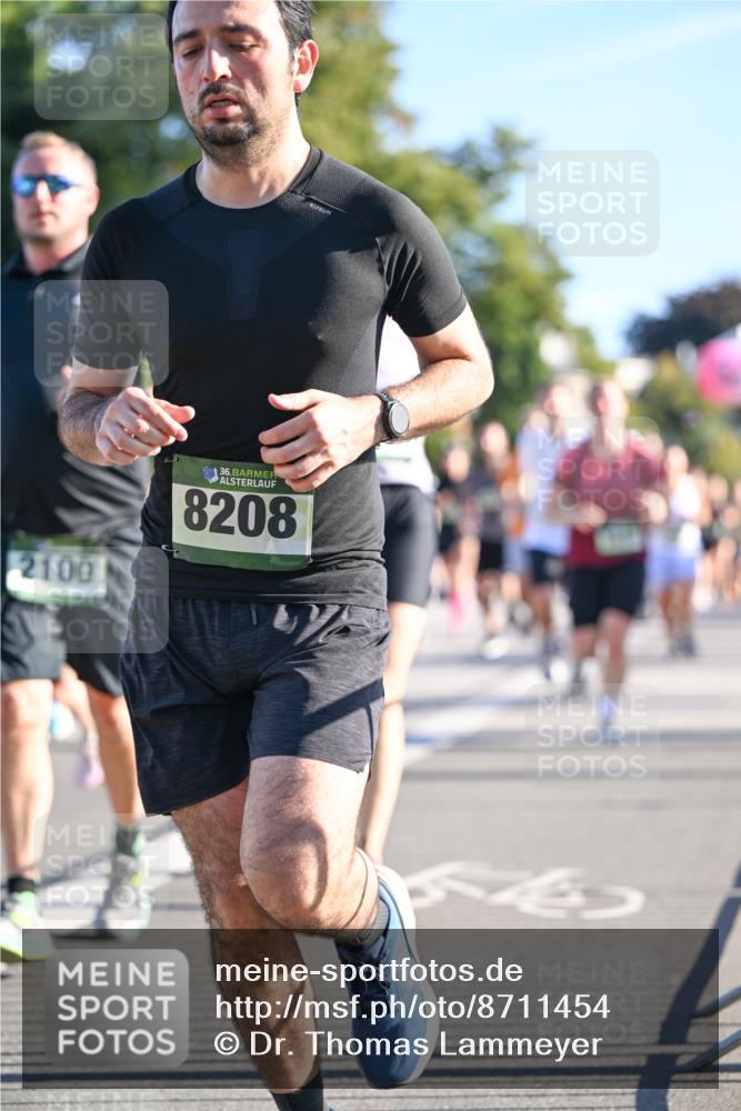 07.09.2025 - BARMER Alsterlauf Dr. Thomas Lammeyer http://msf.ph/oto/8711454 07.09.2025 09:39:20 Laufen 2100, 16136, 8208 meine-sportfotos.de