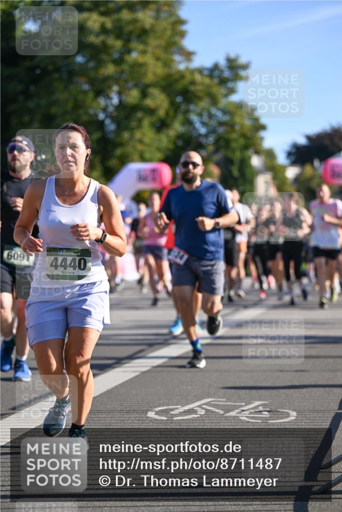07.09.2025 - BARMER Alsterlauf Dr. Thomas Lammeyer http://msf.ph/oto/8711487 07.09.2025 09:39:26 Laufen 609, 36, 4440 meine-sportfotos.de