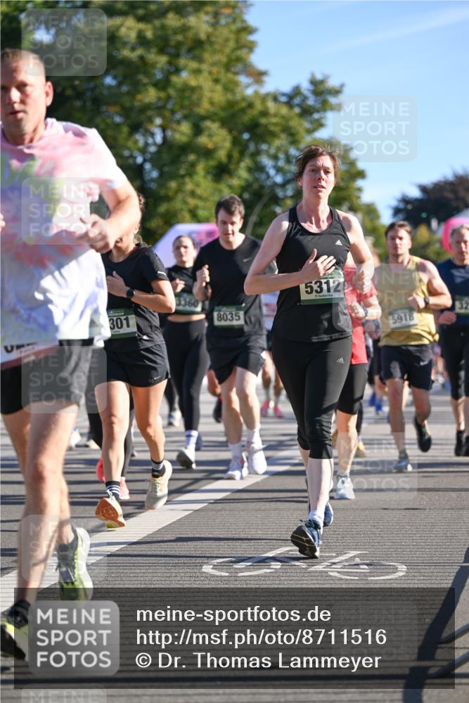 07.09.2025 - BARMER Alsterlauf Dr. Thomas Lammeyer http://msf.ph/oto/8711516 07.09.2025 09:39:31 Laufen 3360, 301, 8035, 5312, 5918 meine-sportfotos.de
