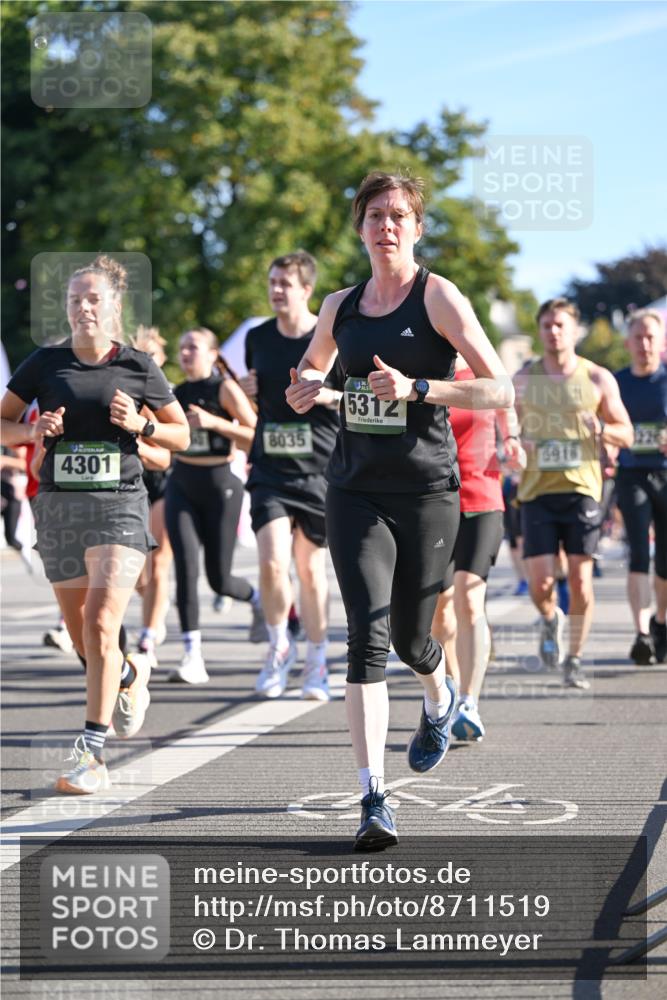 07.09.2025 - BARMER Alsterlauf Dr. Thomas Lammeyer http://msf.ph/oto/8711519 07.09.2025 09:39:31 Laufen 4301, 8035, 5312, 5918 meine-sportfotos.de