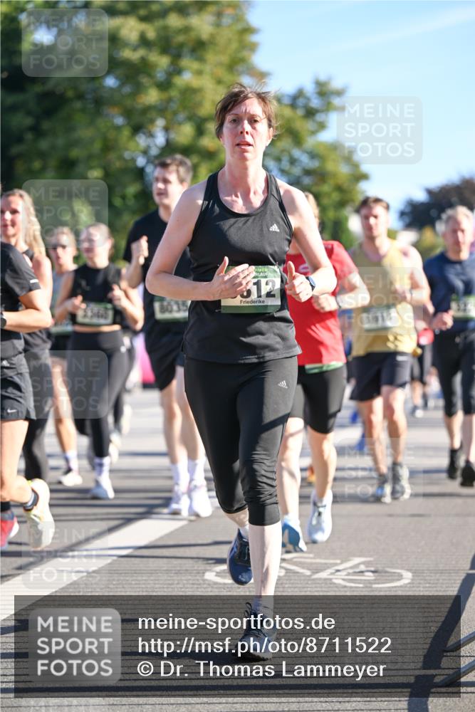 07.09.2025 - BARMER Alsterlauf Dr. Thomas Lammeyer http://msf.ph/oto/8711522 07.09.2025 09:39:31 Laufen 8035, 12, 1918 meine-sportfotos.de