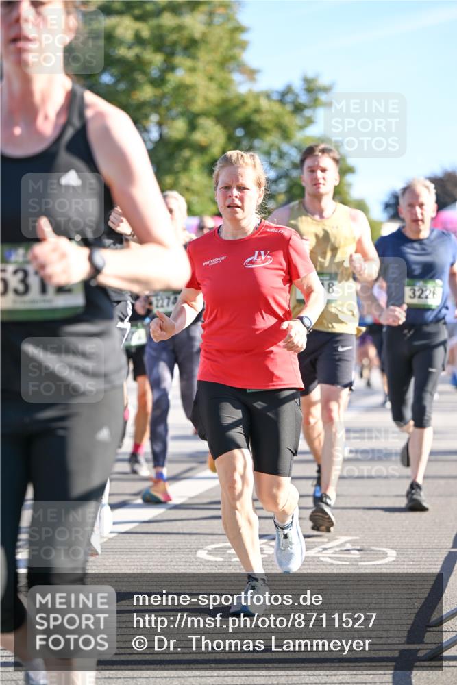07.09.2025 - BARMER Alsterlauf Dr. Thomas Lammeyer http://msf.ph/oto/8711527 07.09.2025 09:39:32 Laufen 531, 8, 3226 meine-sportfotos.de