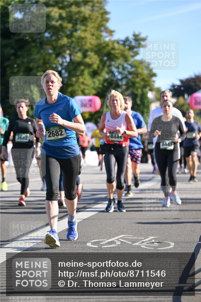 07.09.2025 - BARMER Alsterlauf Dr. Thomas Lammeyer http://msf.ph/oto/8711546 07.09.2025 09:39:36 Laufen 3682, 2682, 8444, 8441 meine-sportfotos.de