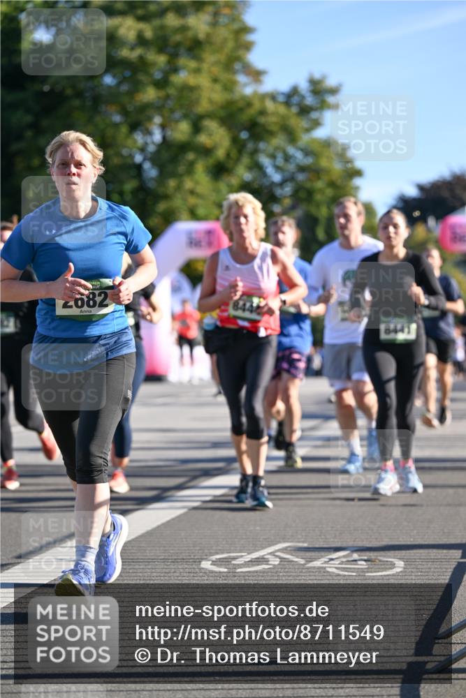 07.09.2025 - BARMER Alsterlauf Dr. Thomas Lammeyer http://msf.ph/oto/8711549 07.09.2025 09:39:37 Laufen 2082, 844, 8441 meine-sportfotos.de