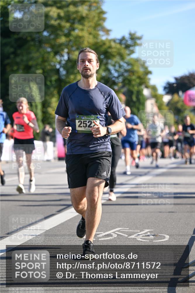 07.09.2025 - BARMER Alsterlauf Dr. Thomas Lammeyer http://msf.ph/oto/8711572 07.09.2025 09:39:40 Laufen 36, 252 meine-sportfotos.de