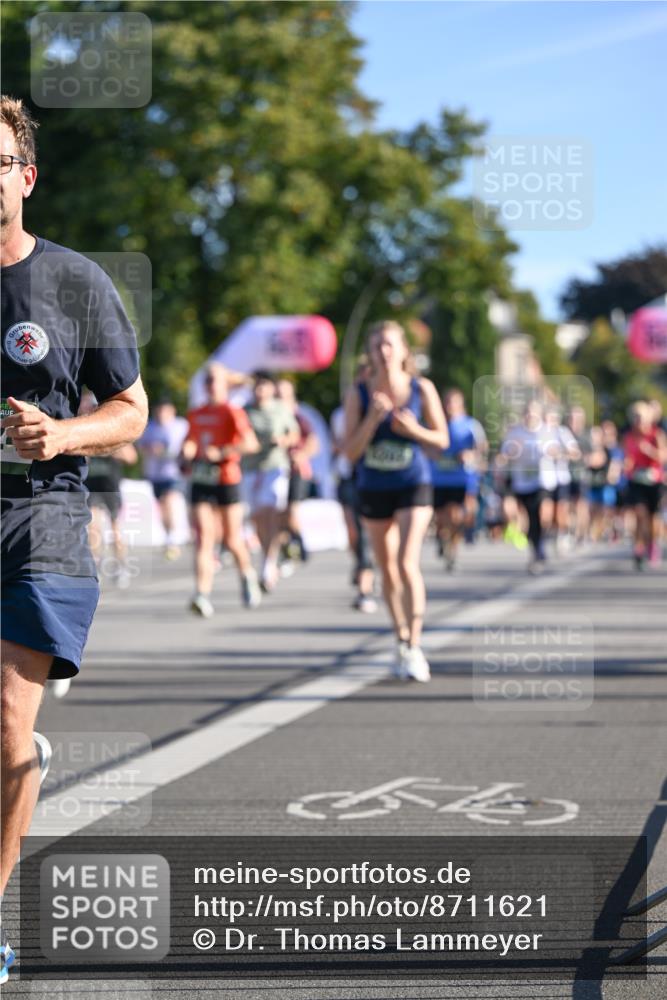 07.09.2025 - BARMER Alsterlauf Dr. Thomas Lammeyer http://msf.ph/oto/8711621 07.09.2025 09:39:48 Laufen 54 meine-sportfotos.de