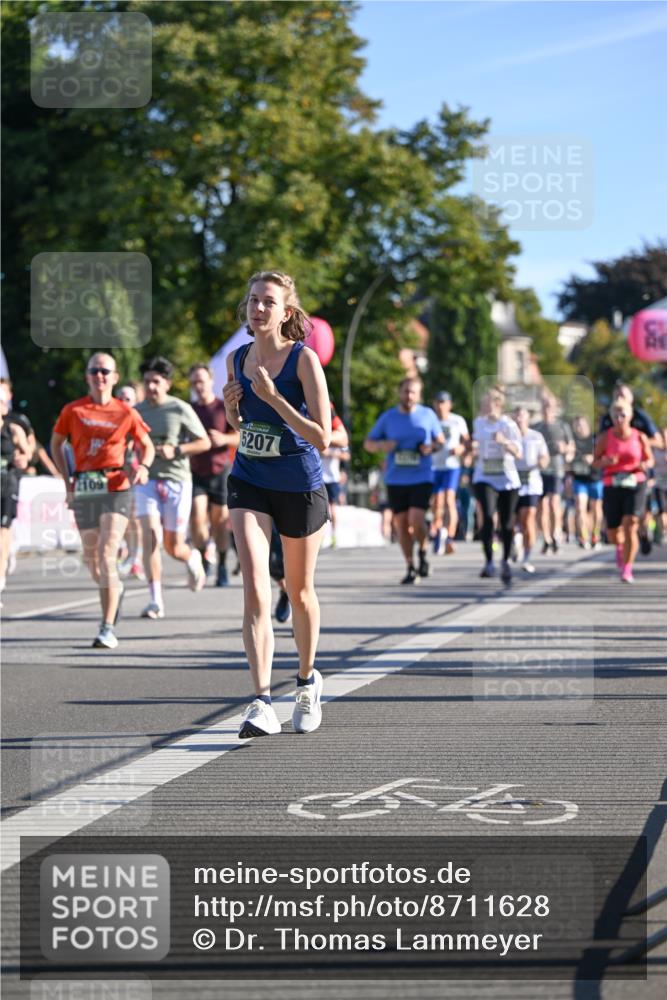 07.09.2025 - BARMER Alsterlauf Dr. Thomas Lammeyer http://msf.ph/oto/8711628 07.09.2025 09:39:49 Laufen 5207 meine-sportfotos.de