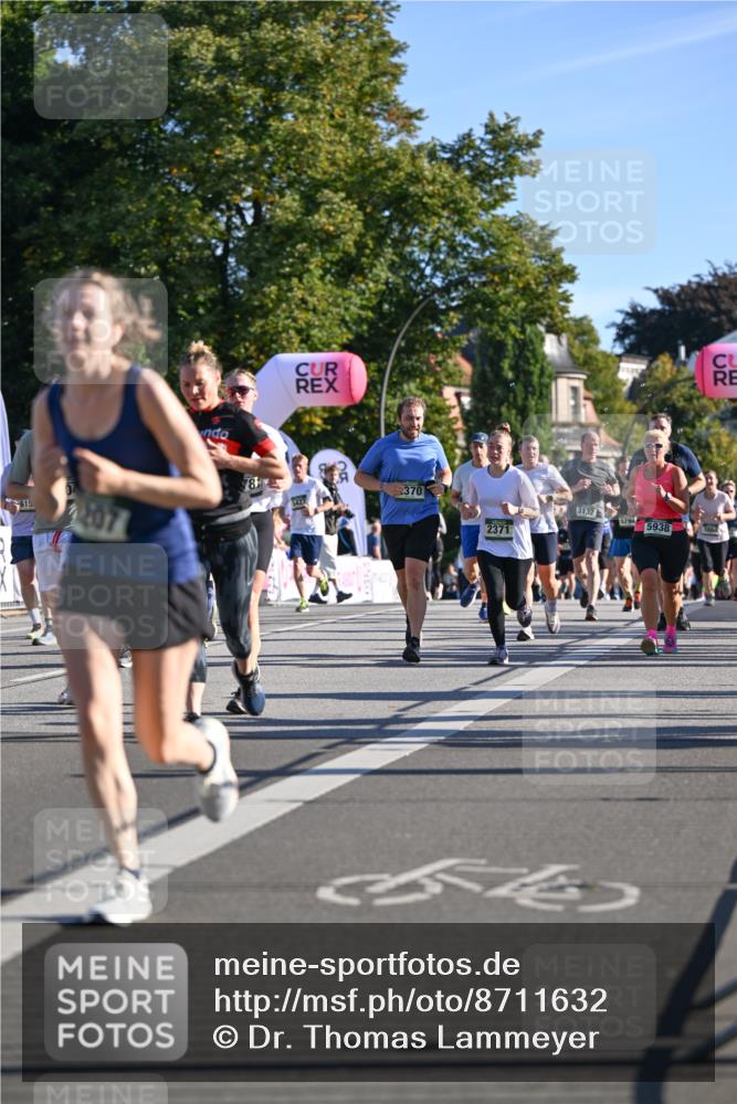 07.09.2025 - BARMER Alsterlauf Dr. Thomas Lammeyer http://msf.ph/oto/8711632 07.09.2025 09:39:50 Laufen 615, 1207, 78, 370, 2371, 3137, 5794, 5938, 54 meine-sportfotos.de