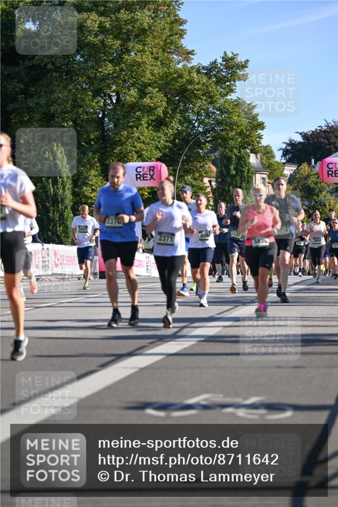 07.09.2025 - BARMER Alsterlauf Dr. Thomas Lammeyer http://msf.ph/oto/8711642 07.09.2025 09:39:52 Laufen 2371, 2371 meine-sportfotos.de