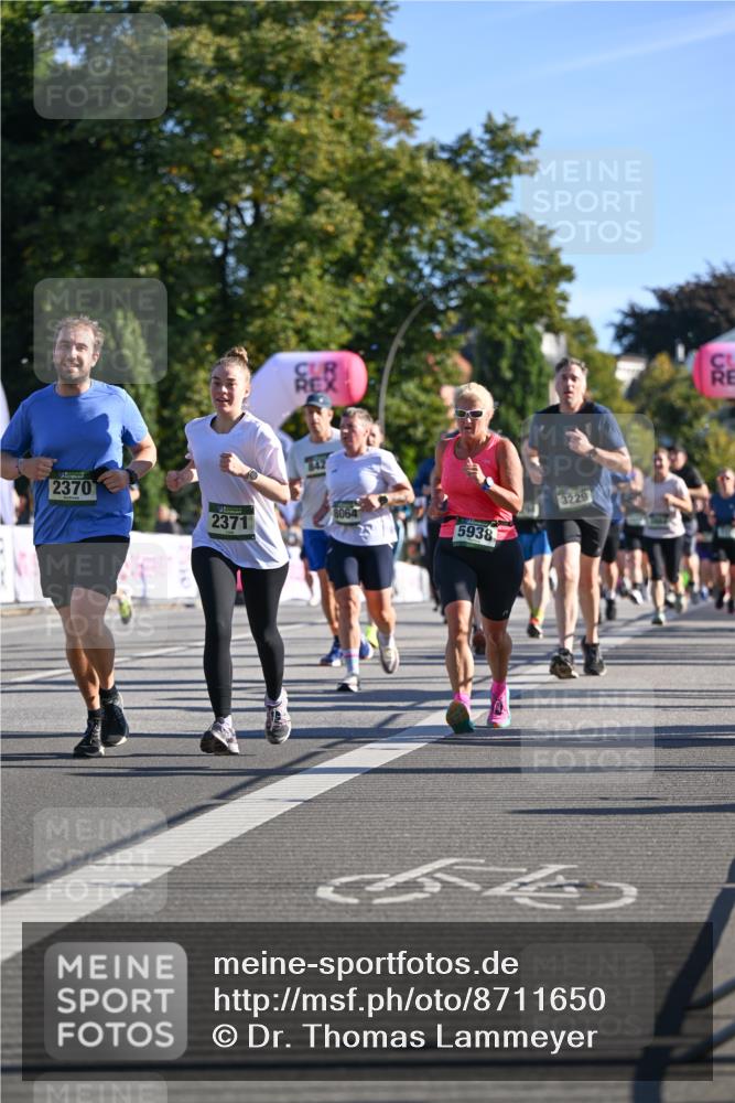 07.09.2025 - BARMER Alsterlauf Dr. Thomas Lammeyer http://msf.ph/oto/8711650 07.09.2025 09:39:53 Laufen 2370, 2371, 842, 8064, 3229, 5938 meine-sportfotos.de
