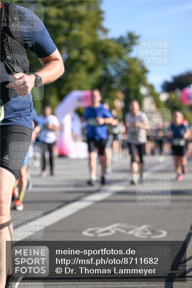 07.09.2025 - BARMER Alsterlauf Dr. Thomas Lammeyer http://msf.ph/oto/8711682 07.09.2025 09:39:58 Laufen  meine-sportfotos.de