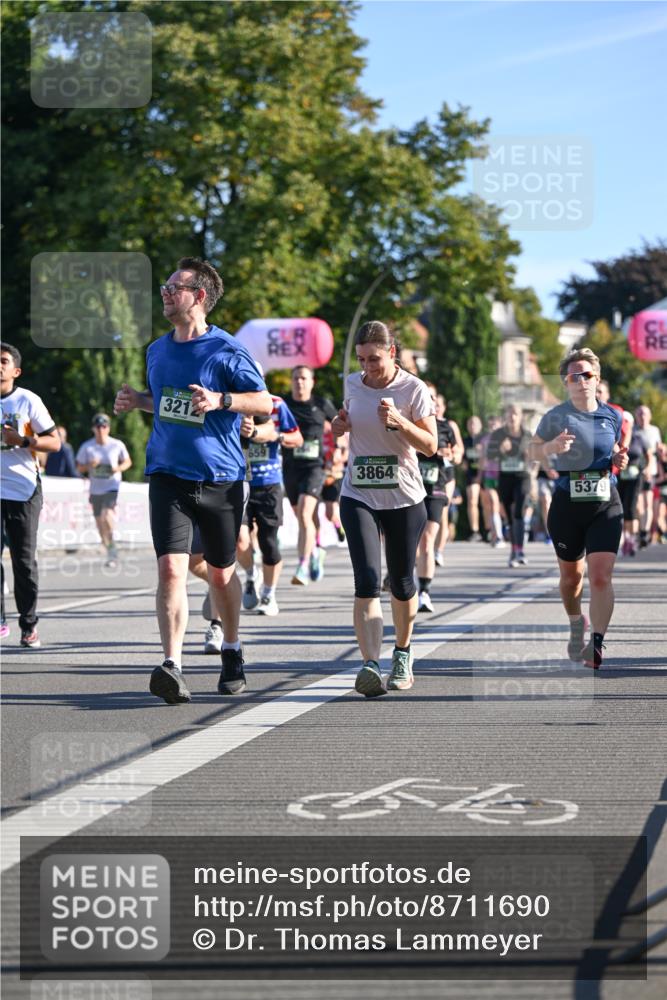 07.09.2025 - BARMER Alsterlauf Dr. Thomas Lammeyer http://msf.ph/oto/8711690 07.09.2025 09:39:59 Laufen 3212, 659, 3864, 5379 meine-sportfotos.de