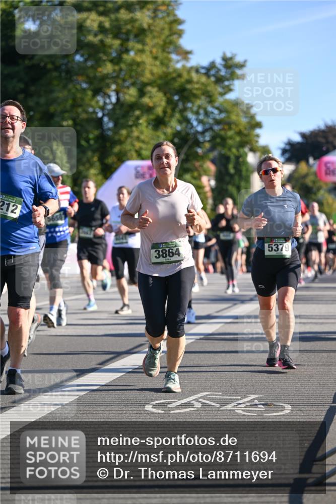 07.09.2025 - BARMER Alsterlauf Dr. Thomas Lammeyer http://msf.ph/oto/8711694 07.09.2025 09:40:01 Laufen 16, 212, 56541, 3864, 5379 meine-sportfotos.de