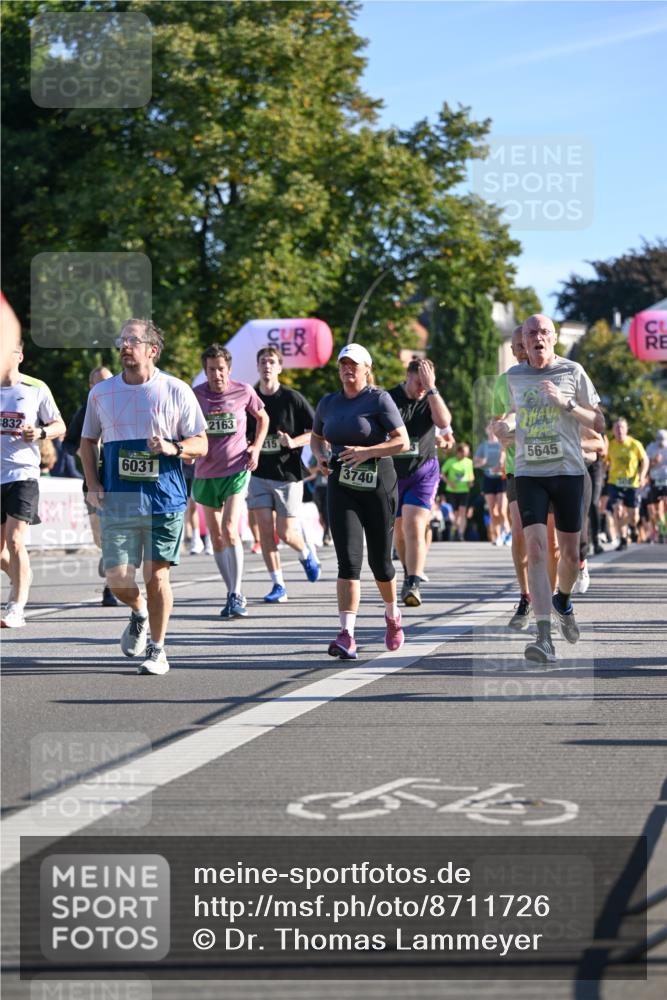07.09.2025 - BARMER Alsterlauf Dr. Thomas Lammeyer http://msf.ph/oto/8711726 07.09.2025 09:40:07 Laufen 832, 6031, 2163, 15, 5645, 3740 meine-sportfotos.de