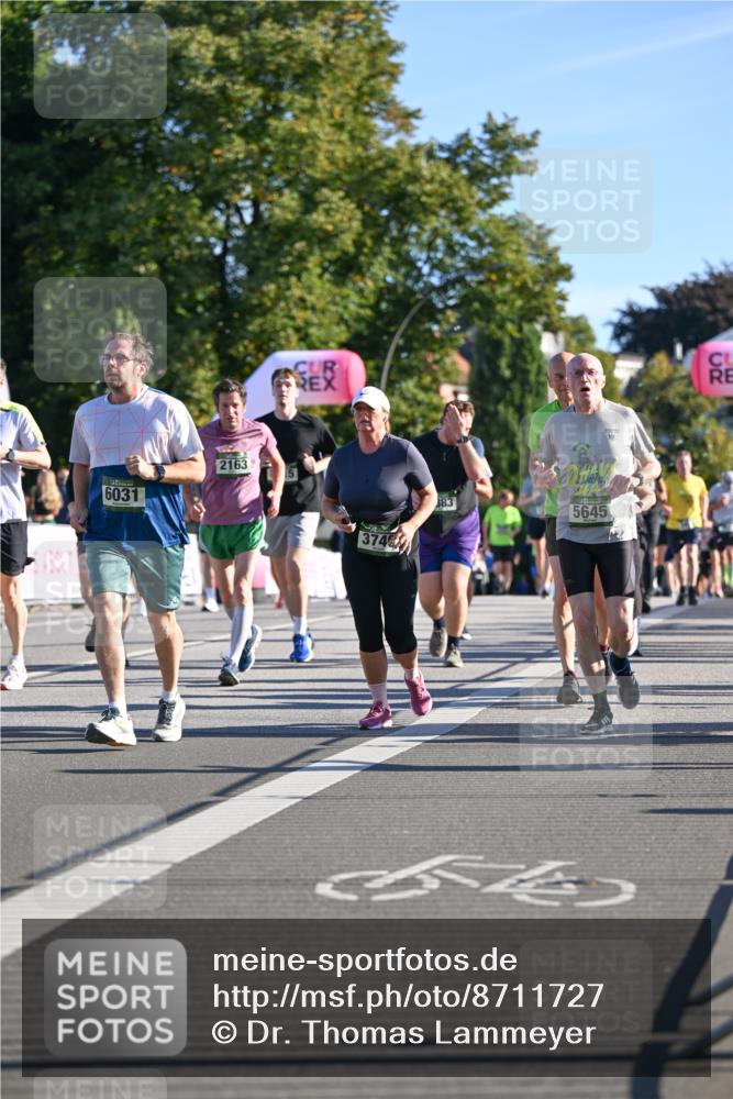 07.09.2025 - BARMER Alsterlauf Dr. Thomas Lammeyer http://msf.ph/oto/8711727 07.09.2025 09:40:07 Laufen 6031, 2163, 3748, 383, 5645, 10 meine-sportfotos.de