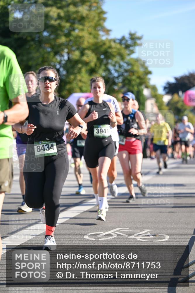 07.09.2025 - BARMER Alsterlauf Dr. Thomas Lammeyer http://msf.ph/oto/8711753 07.09.2025 09:40:11 Laufen 8434, 3941 meine-sportfotos.de