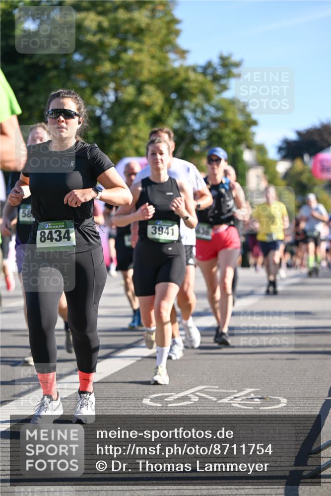 07.09.2025 - BARMER Alsterlauf Dr. Thomas Lammeyer http://msf.ph/oto/8711754 07.09.2025 09:40:11 Laufen 58, 136, 8434, 3941 meine-sportfotos.de