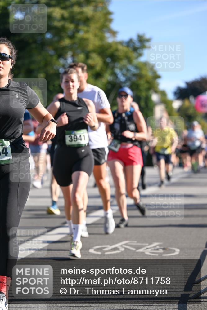 07.09.2025 - BARMER Alsterlauf Dr. Thomas Lammeyer http://msf.ph/oto/8711758 07.09.2025 09:40:11 Laufen 4, 3941 meine-sportfotos.de