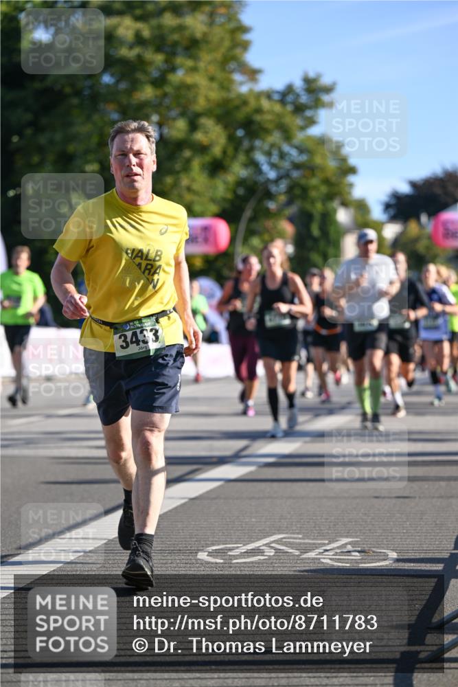 07.09.2025 - BARMER Alsterlauf Dr. Thomas Lammeyer http://msf.ph/oto/8711783 07.09.2025 09:40:16 Laufen 6, 3433 meine-sportfotos.de