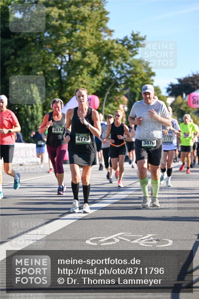 07.09.2025 - BARMER Alsterlauf Dr. Thomas Lammeyer http://msf.ph/oto/8711796 07.09.2025 09:40:18 Laufen 2814, 4779, 4117, 3870 meine-sportfotos.de