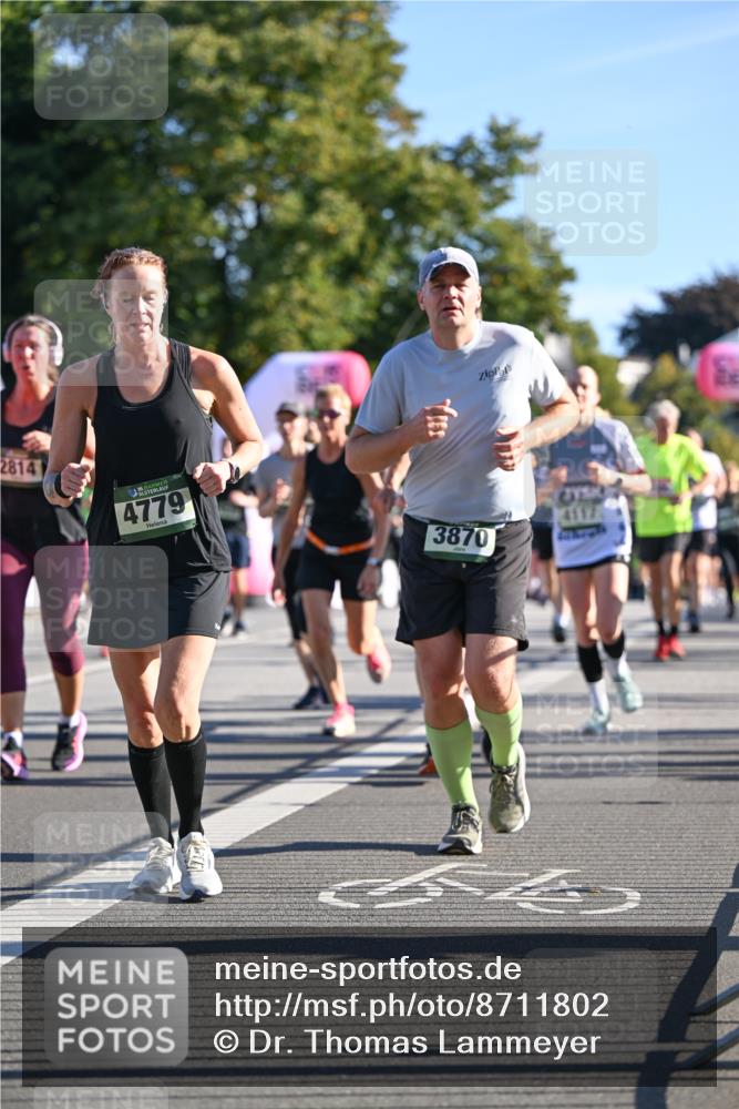 07.09.2025 - BARMER Alsterlauf Dr. Thomas Lammeyer http://msf.ph/oto/8711802 07.09.2025 09:40:19 Laufen 2814, 36, 4779, 4117, 3870 meine-sportfotos.de