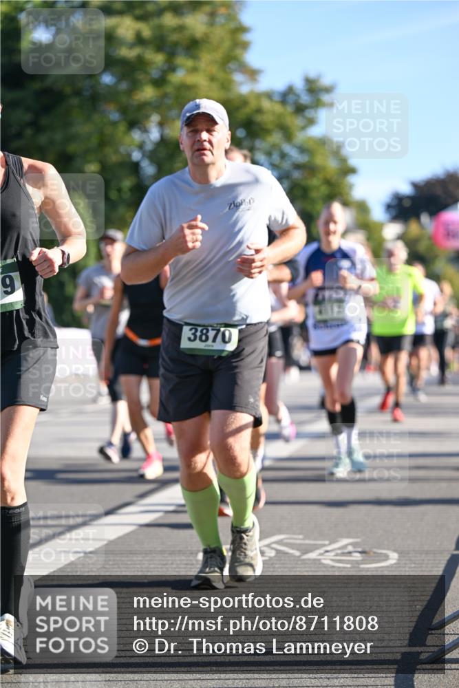 07.09.2025 - BARMER Alsterlauf Dr. Thomas Lammeyer http://msf.ph/oto/8711808 07.09.2025 09:40:20 Laufen 4476636, 9, 3870 meine-sportfotos.de