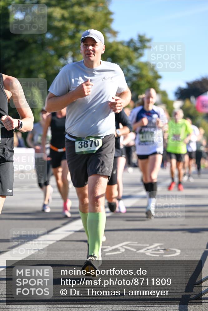 07.09.2025 - BARMER Alsterlauf Dr. Thomas Lammeyer http://msf.ph/oto/8711809 07.09.2025 09:40:20 Laufen 3870 meine-sportfotos.de