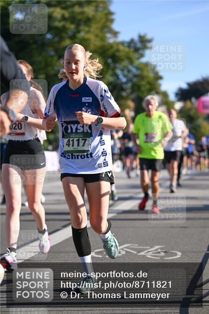 07.09.2025 - BARMER Alsterlauf Dr. Thomas Lammeyer http://msf.ph/oto/8711821 07.09.2025 09:40:22 Laufen 020, 136, 4117 meine-sportfotos.de