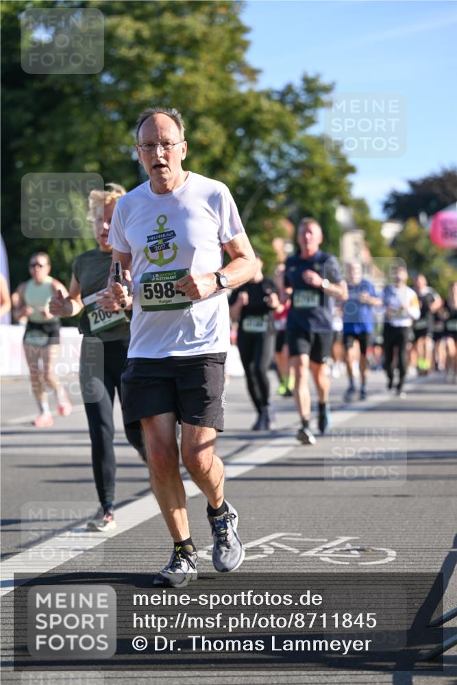 07.09.2025 - BARMER Alsterlauf Dr. Thomas Lammeyer http://msf.ph/oto/8711845 07.09.2025 09:40:26 Laufen 2017, 200, 136, 598 meine-sportfotos.de
