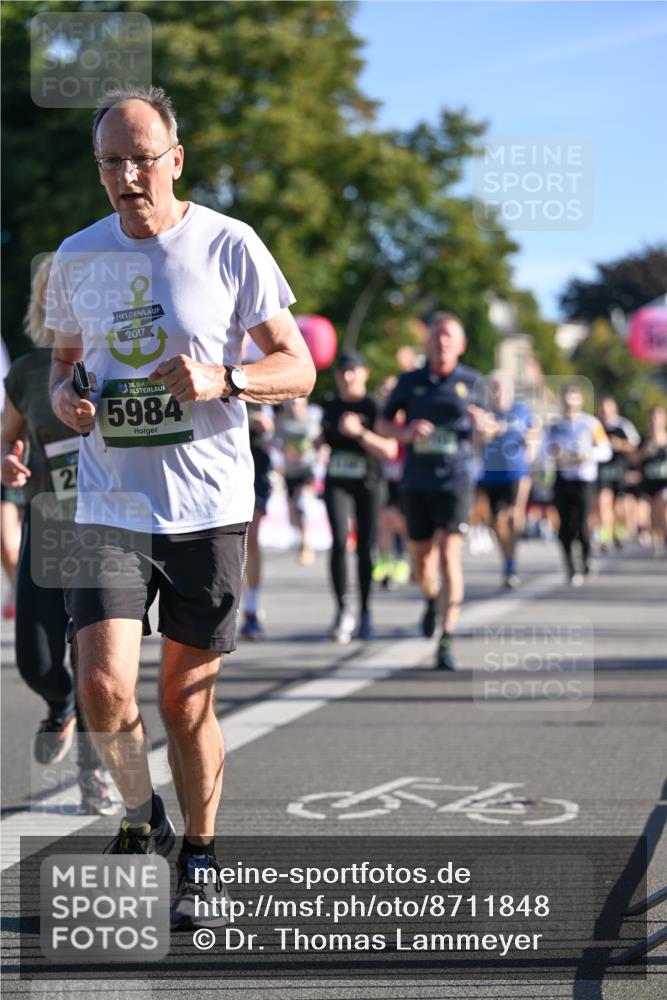 07.09.2025 - BARMER Alsterlauf Dr. Thomas Lammeyer http://msf.ph/oto/8711848 07.09.2025 09:40:26 Laufen 2, 2017, 36, 5984 meine-sportfotos.de