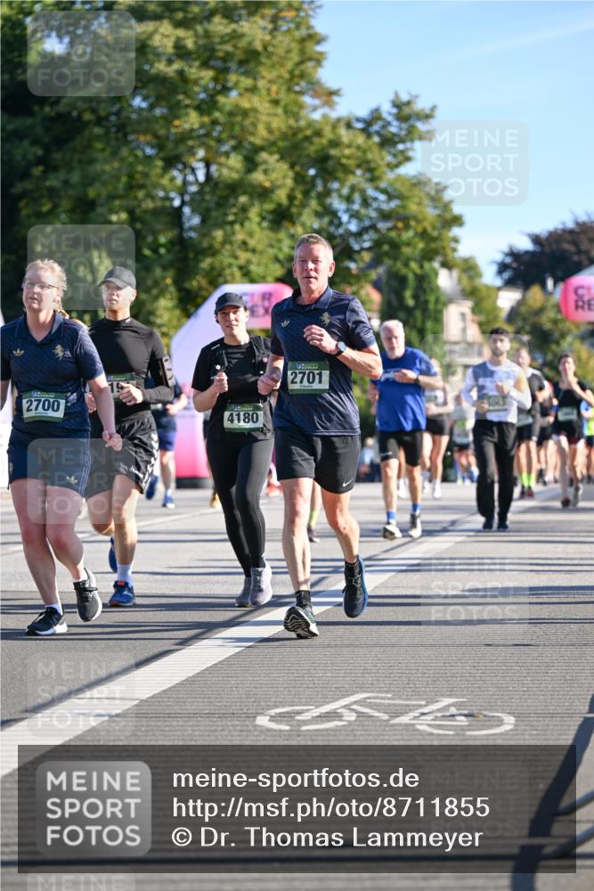 07.09.2025 - BARMER Alsterlauf Dr. Thomas Lammeyer http://msf.ph/oto/8711855 07.09.2025 09:40:27 Laufen 2700, 4180, 2701 meine-sportfotos.de