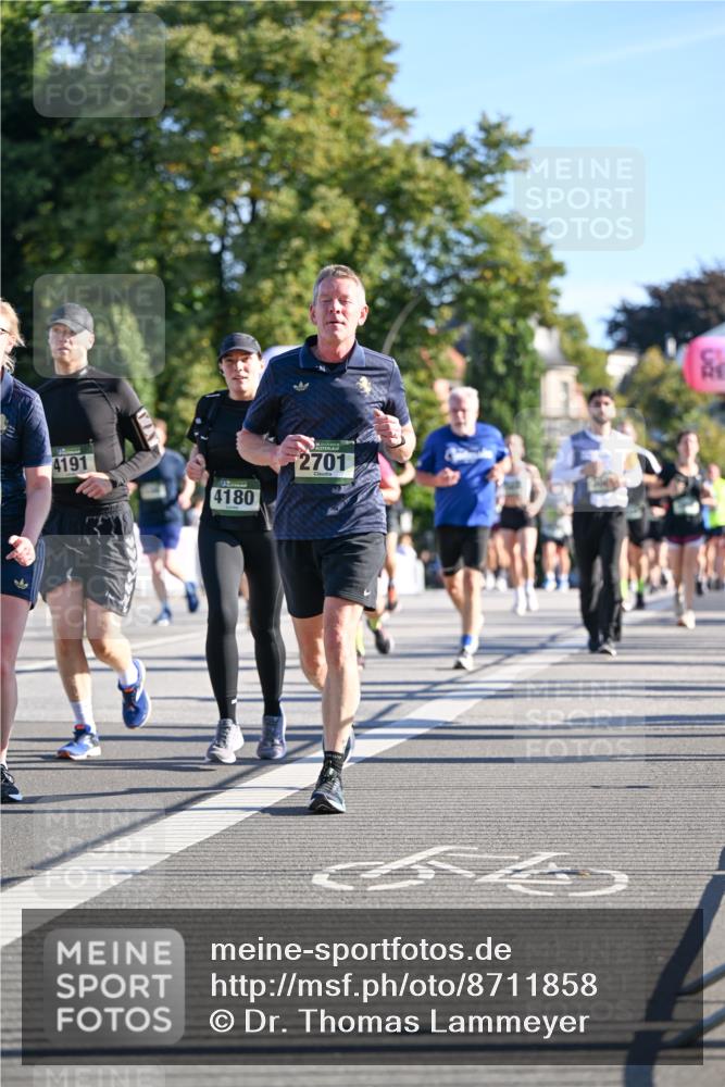 07.09.2025 - BARMER Alsterlauf Dr. Thomas Lammeyer http://msf.ph/oto/8711858 07.09.2025 09:40:28 Laufen 4191, 4180, 2701 meine-sportfotos.de