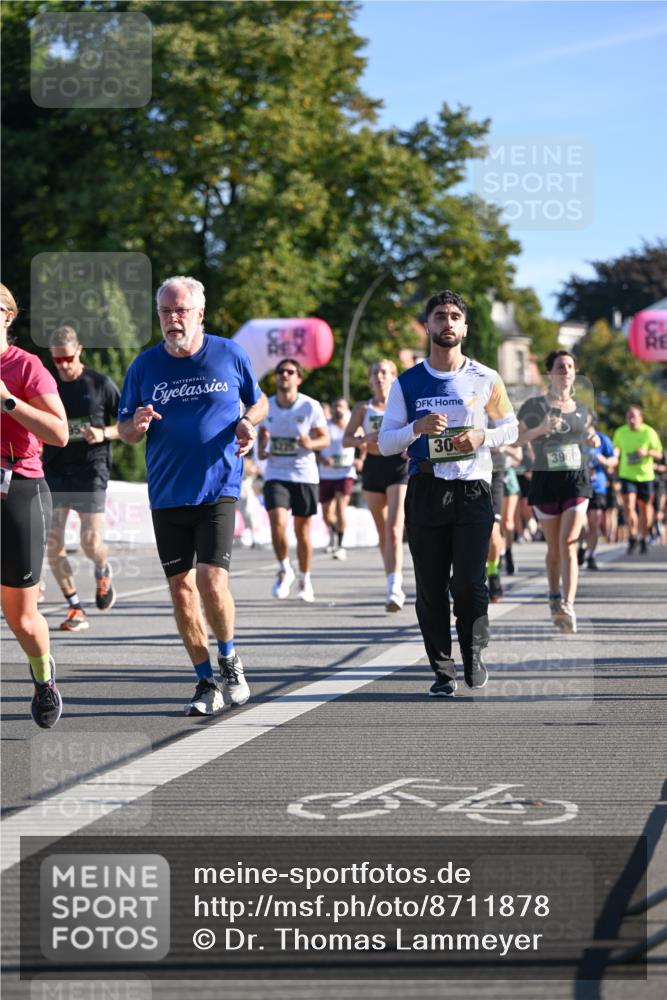 07.09.2025 - BARMER Alsterlauf Dr. Thomas Lammeyer http://msf.ph/oto/8711878 07.09.2025 09:40:31 Laufen 30, 3960 meine-sportfotos.de