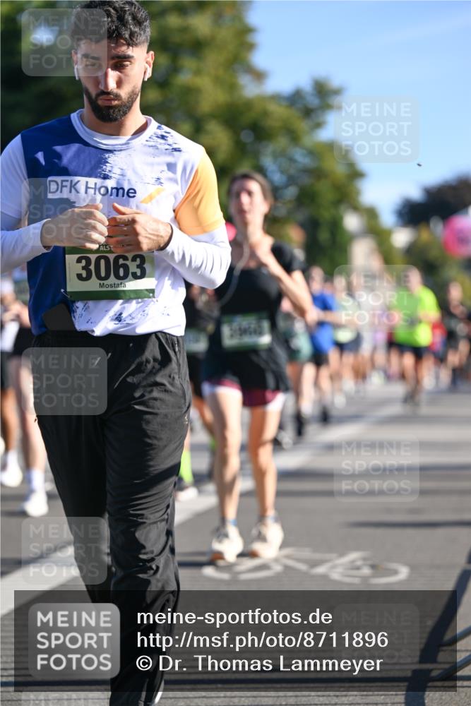 07.09.2025 - BARMER Alsterlauf Dr. Thomas Lammeyer http://msf.ph/oto/8711896 07.09.2025 09:40:34 Laufen 3063 meine-sportfotos.de