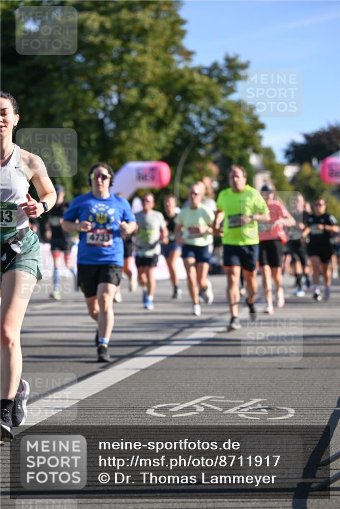 07.09.2025 - BARMER Alsterlauf Dr. Thomas Lammeyer http://msf.ph/oto/8711917 07.09.2025 09:40:37 Laufen 13, 4733 meine-sportfotos.de