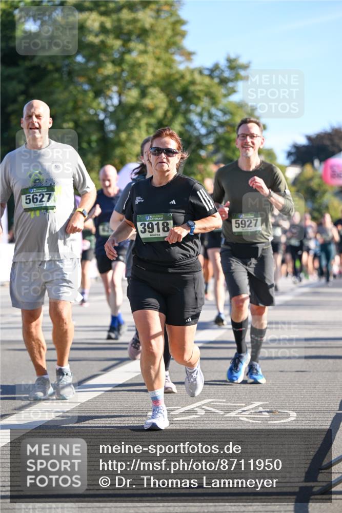 07.09.2025 - BARMER Alsterlauf Dr. Thomas Lammeyer http://msf.ph/oto/8711950 07.09.2025 09:40:42 Laufen 5627, 10, 3918, 5927 meine-sportfotos.de