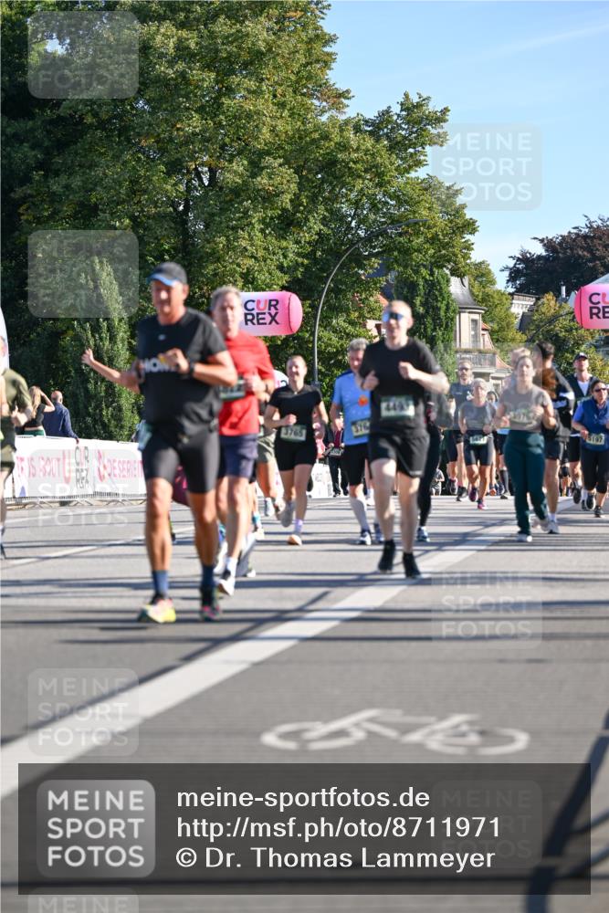 07.09.2025 - BARMER Alsterlauf Dr. Thomas Lammeyer http://msf.ph/oto/8711971 07.09.2025 09:40:46 Laufen 3765, 376, 5199 meine-sportfotos.de