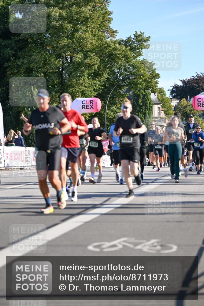 07.09.2025 - BARMER Alsterlauf Dr. Thomas Lammeyer http://msf.ph/oto/8711973 07.09.2025 09:40:46 Laufen 3765, 44099, 5621, 1976, 405, 5197 meine-sportfotos.de