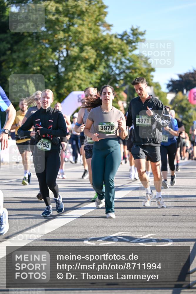 07.09.2025 - BARMER Alsterlauf Dr. Thomas Lammeyer http://msf.ph/oto/8711994 07.09.2025 09:40:51 Laufen 2755, 56, 3976, 4371 meine-sportfotos.de