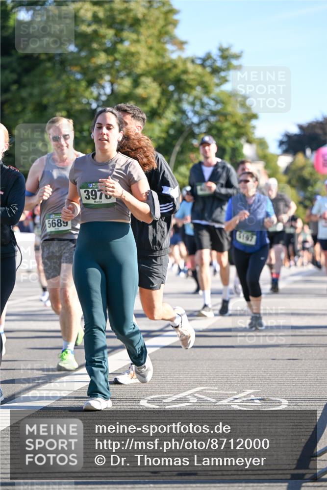 07.09.2025 - BARMER Alsterlauf Dr. Thomas Lammeyer http://msf.ph/oto/8712000 07.09.2025 09:40:52 Laufen 5689, 3976, 5197 meine-sportfotos.de